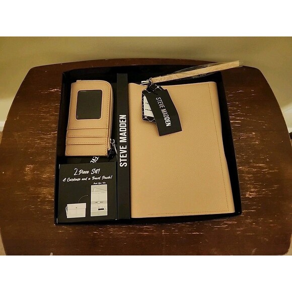 Steve Madden New Blush Travel Pouch And Card Case In Gift Box - Picture 1 of 3